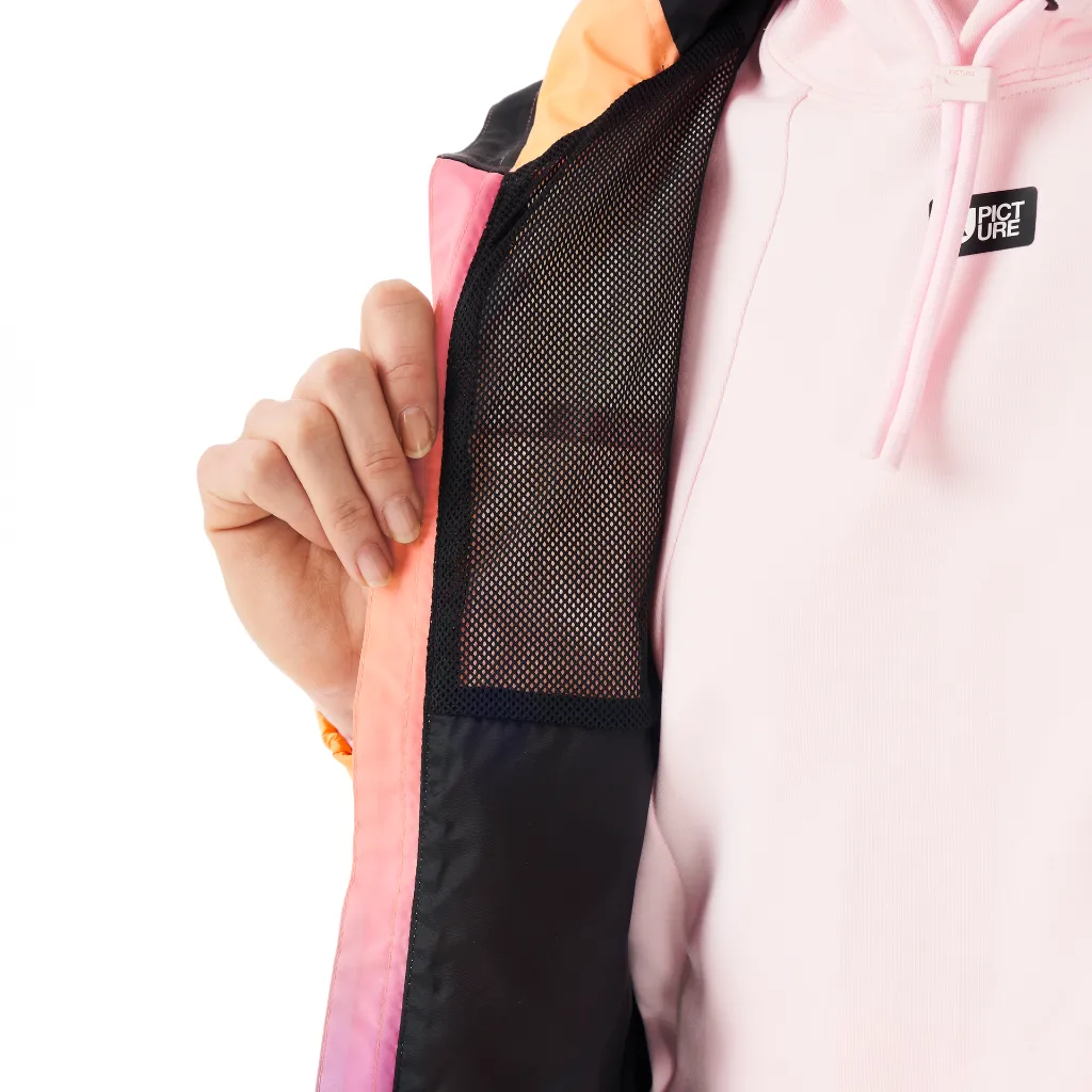 WVT0429_SURFACE-PRINTED-W-JKT_GRADIENT-PRINT_A_P_010 1.webp