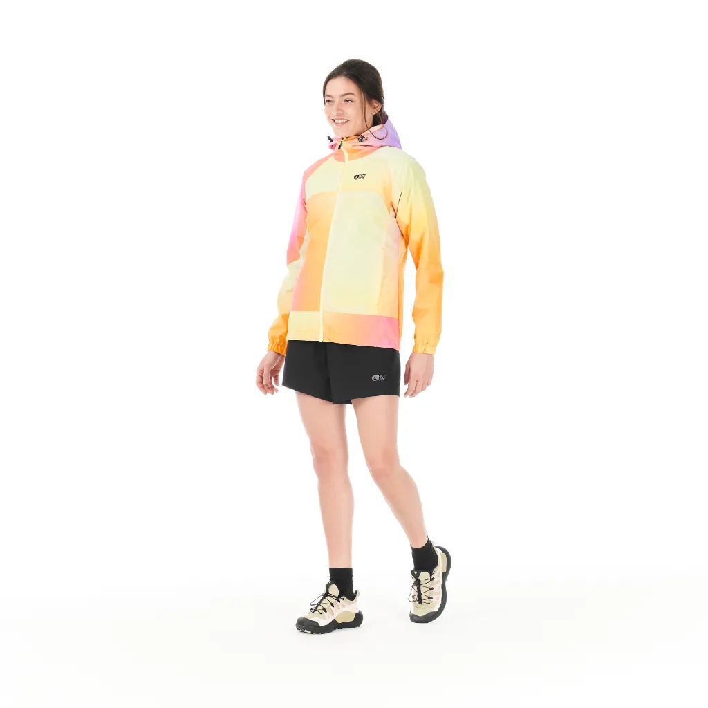 WVT0429_SURFACE-PRINTED-W-JKT_GRADIENT-PRINT_A_P_03 1.webp
