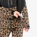 WVT0440_ZOYA-JKT_WILD-SPOT-PRINT_A_P_09_969f383d-23a6-4026-9fec-b2ade5089d98 - Copie.webp