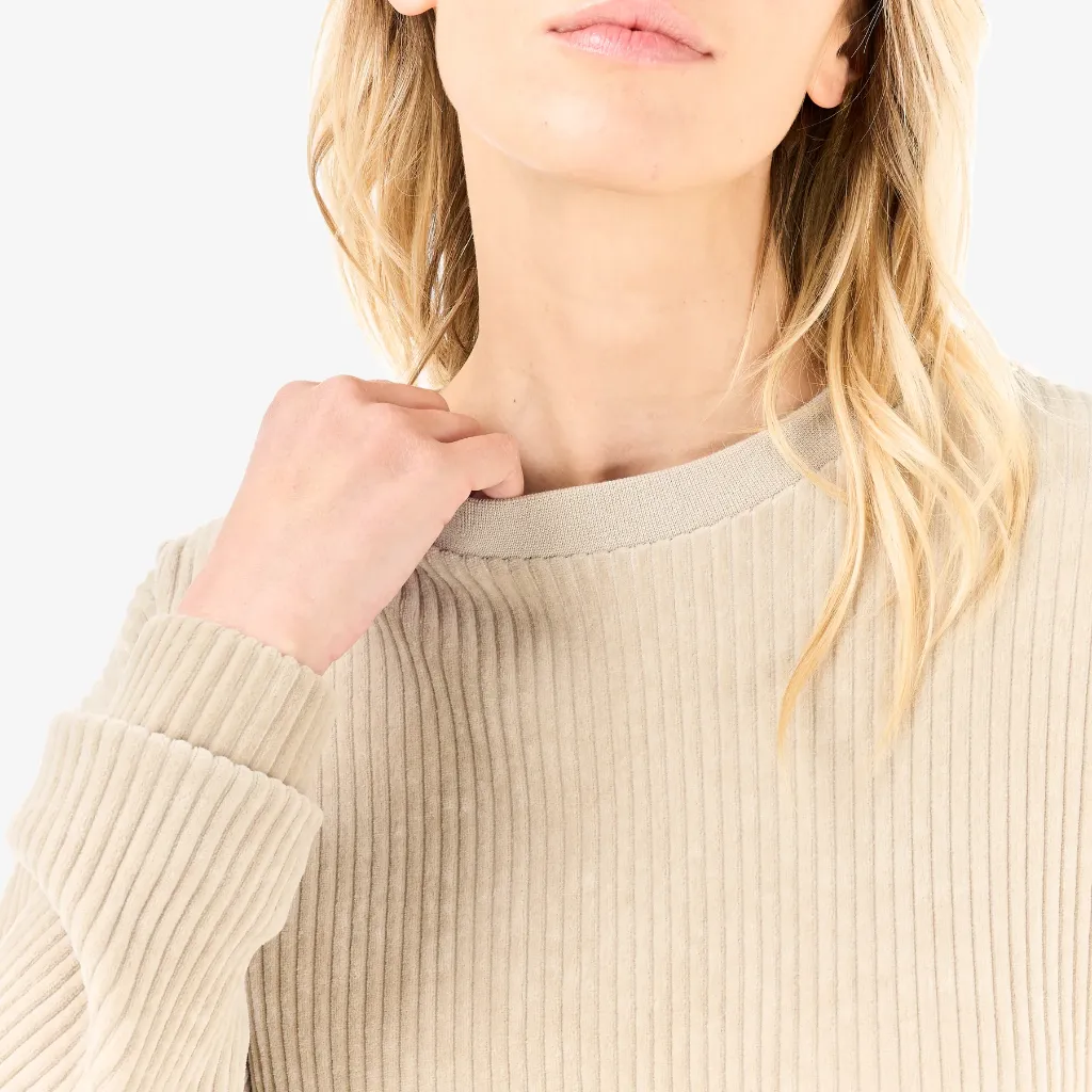 WSW0399_LAIKKO-CREW_PURE-CASHMERE_A_P_07_d9b853d1-e13e-4787-85c2-5f9b44631ce1.webp
