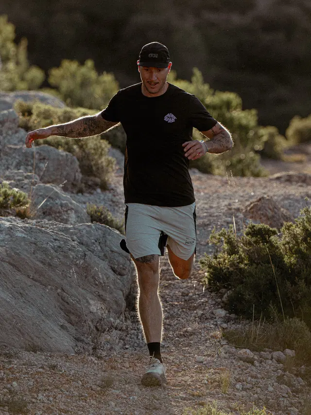 [MTS1257] T-SHIRT DE RANDONNEE HOMME TRAVIS (L)